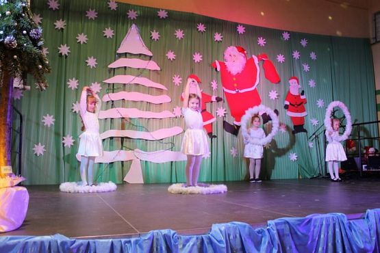  Grafika #26: KIERMASZ MIKOŁAJKOWY 2019