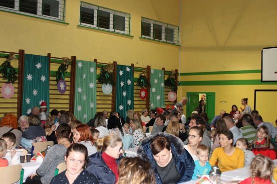  Grafika #33: KIERMASZ MIKOŁAJKOWY 2019