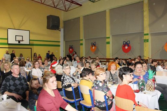  Grafika #35: KIERMASZ MIKOŁAJKOWY 2019