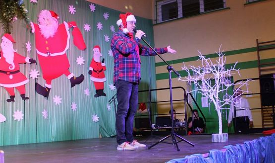  Grafika #45: KIERMASZ MIKOŁAJKOWY 2019