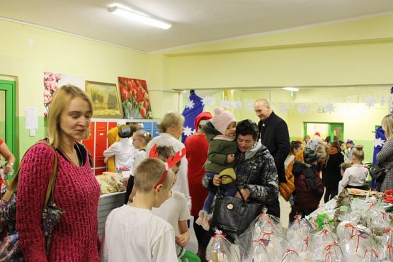  Grafika #48: KIERMASZ MIKOŁAJKOWY 2019