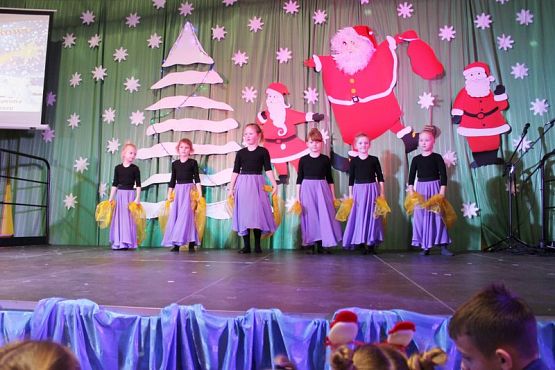  Grafika #20: KIERMASZ MIKOŁAJKOWY 2019