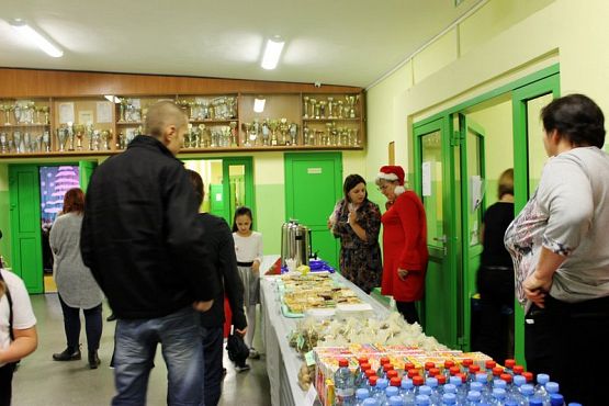  Grafika #58: KIERMASZ MIKOŁAJKOWY 2019