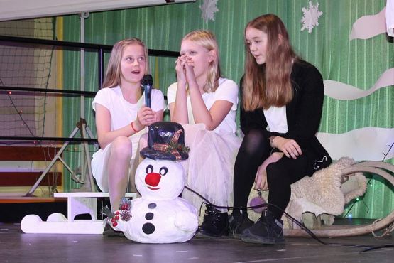  Grafika #60: KIERMASZ MIKOŁAJKOWY 2019