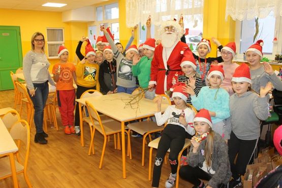  Grafika #6: Wizyta Mikołaja w szkole