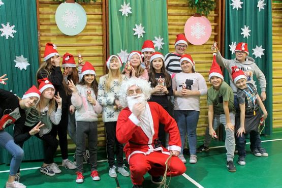  Grafika #0: Wizyta Mikołaja w szkole