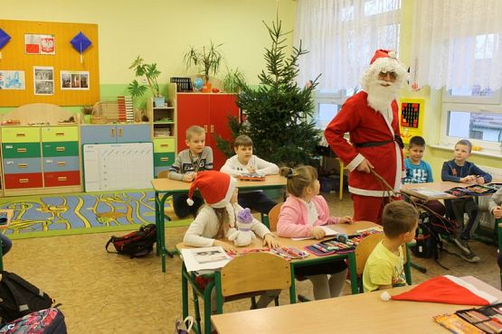  Grafika #1: Wizyta Mikołaja w szkole