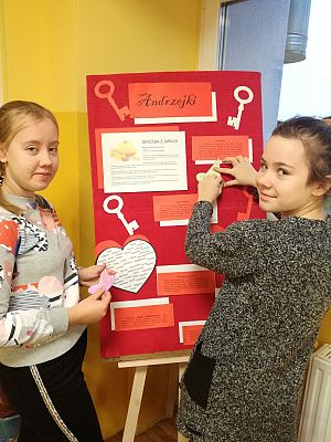  Grafika #8: Andrzejki w szkole