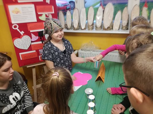  Grafika #5: Andrzejki w szkole