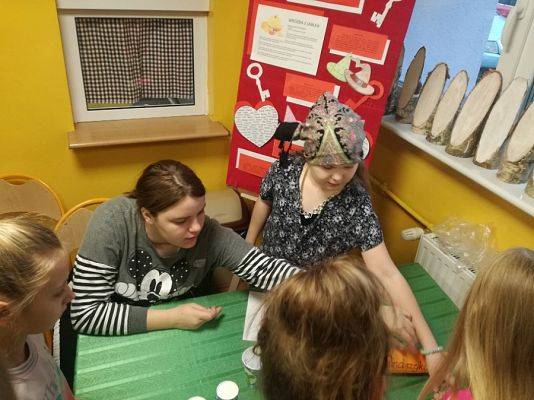  Grafika #6: Andrzejki w szkole