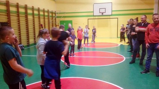  Grafika #10: Sportowa inegracja klasy 4