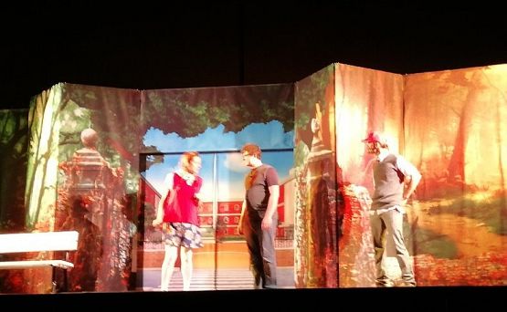  Grafika #0: WIZYTA W TEATRZE