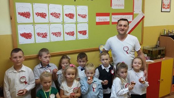  Grafika #2: Święto Niepodległości