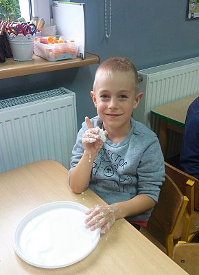  Grafika #13: Zajecia z projektu ,,Wesołe Laboratoria "