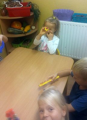  Grafika #16: Zajecia z projektu ,,Wesołe Laboratoria "