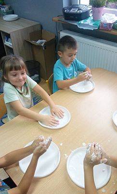  Grafika #14: Zajecia z projektu ,,Wesołe Laboratoria "