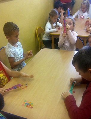  Grafika #10: Zajecia z projektu ,,Wesołe Laboratoria "