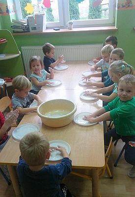  Grafika #22: Zajecia z projektu ,,Wesołe Laboratoria "