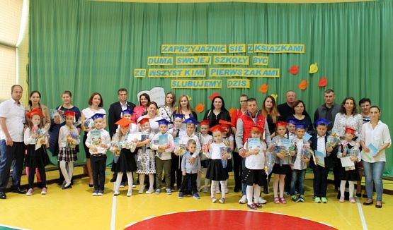  Grafika #21: ŚLUBOWANIE KLASY PIERWSZEJ