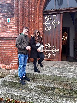  Grafika #2: Dzień Papieski