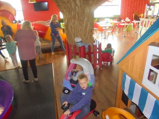  Grafika #15: Zabawy w Madagaskarze