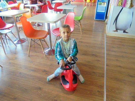  Grafika #4: Zabawy w Madagaskarze