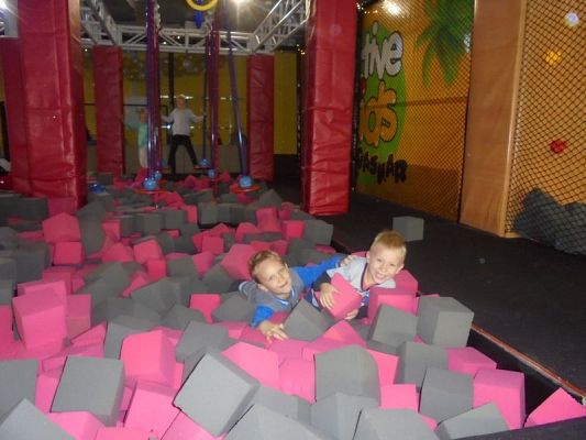  Grafika #6: Zabawy w Madagaskarze