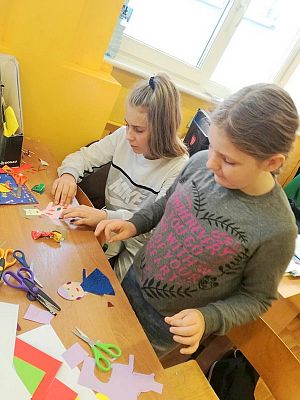  Grafika #2: Jesień na świetlicy szkolnej