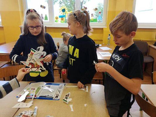  Grafika #0: Odrobina historii na szkolnej świetlicy