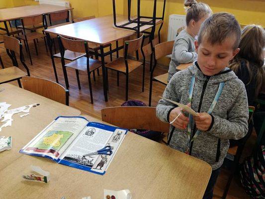  Grafika #2: Odrobina historii na szkolnej świetlicy