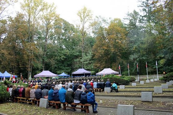  Grafika #16: Uroczystości w Krępie Kaszubskiej