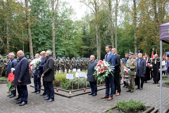  Grafika #48: Uroczystości w Krępie Kaszubskiej