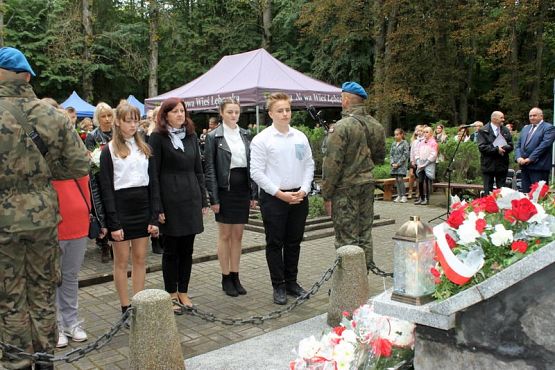  Grafika #26: Uroczystości w Krępie Kaszubskiej