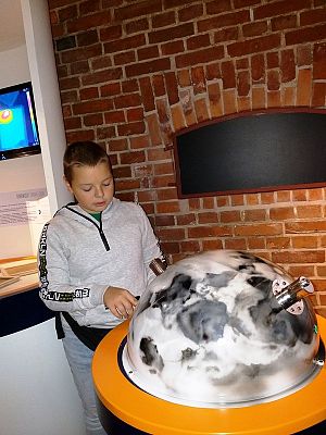  Grafika #2: Klasy 6a i b w Hevelianum