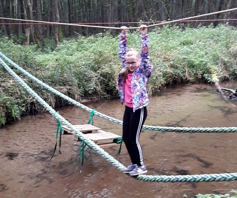  Grafika #15: Pionierka obozowa klas 5-tych