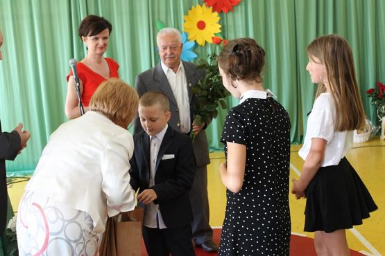  Grafika #64: Zakończenie roku szkolnego klas 4-8