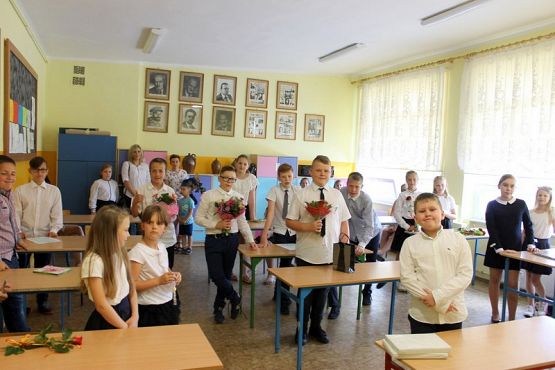  Grafika #73: Zakończenie roku szkolnego klas 4-8