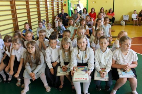  Grafika #38: Zakończenie roku szkolnego klas 1-3