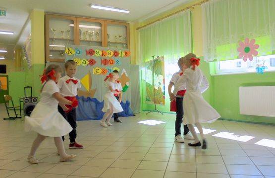  Grafika #4: Zakończenie roku - przedszkole w Garczegorzu