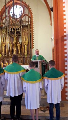  Grafika #1: Msza świętą na zakończenia roku szkolnego 2018/2019