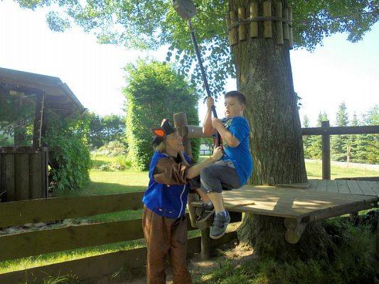  Grafika #34: Psi Patrol w Grąbkowie