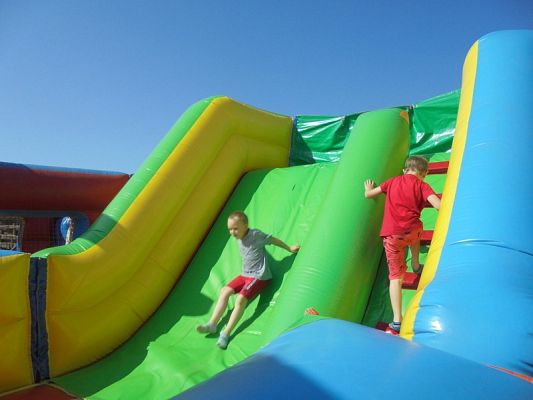  Grafika #16: Psi Patrol w Grąbkowie