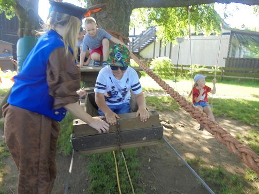  Grafika #19: Psi Patrol w Grąbkowie