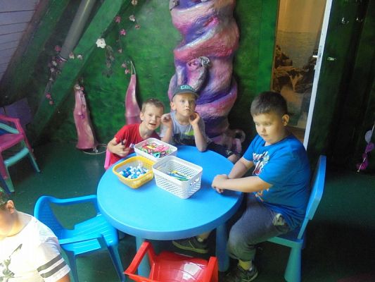  Grafika #40: Psi Patrol w Grąbkowie