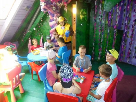  Grafika #37: Psi Patrol w Grąbkowie