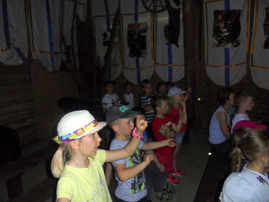  Grafika #25: Psi Patrol w Grąbkowie