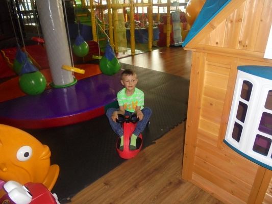  Grafika #18: Przedszkolaki w Madagaskarze