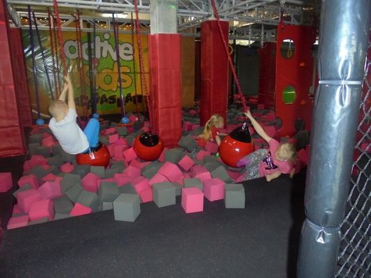  Grafika #11: Przedszkolaki w Madagaskarze