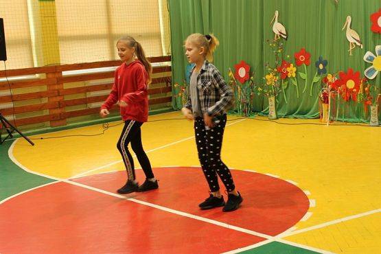  Grafika #12: WITAMY WIOSNĘ