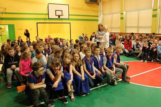  Grafika #4: WITAMY WIOSNĘ